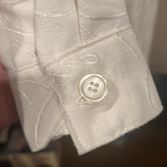 Sag Harbor Petite- cream button down embroidered  blouse - 8 - Picture 4 of 6